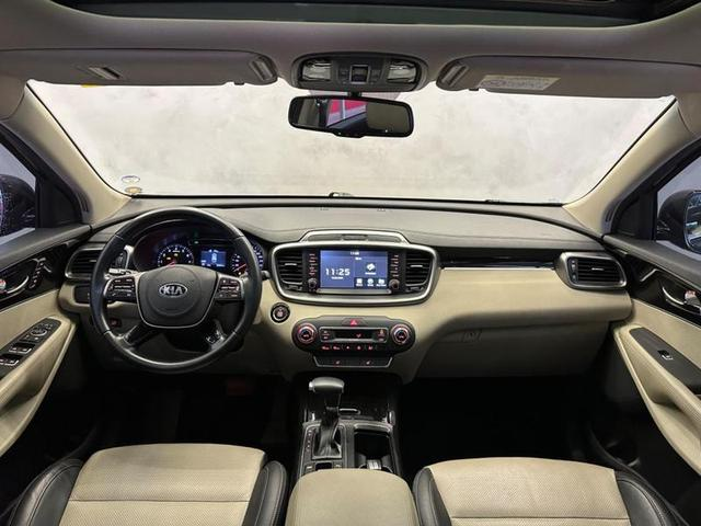 Foto do veículo KIA SORENTO  3.5 V6 24V 4X4 AUT 7 LUGARES 2020 32.620 KM 188.900,00
