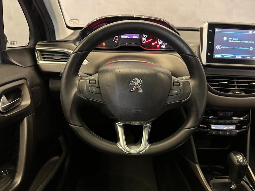 Foto do veículo PEUGEOT 2008  GRF THP AT 2021 47.631 KM 86.900,00
