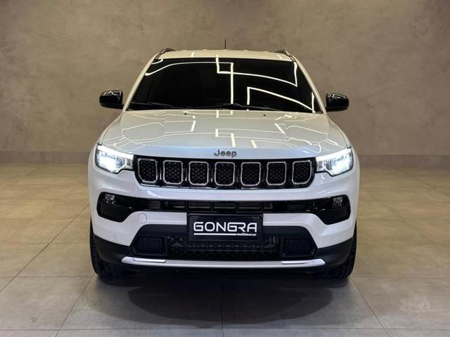 Foto do veículo JEEP COMPASS  LONG TF 2023 17.293 KM 146.900,00