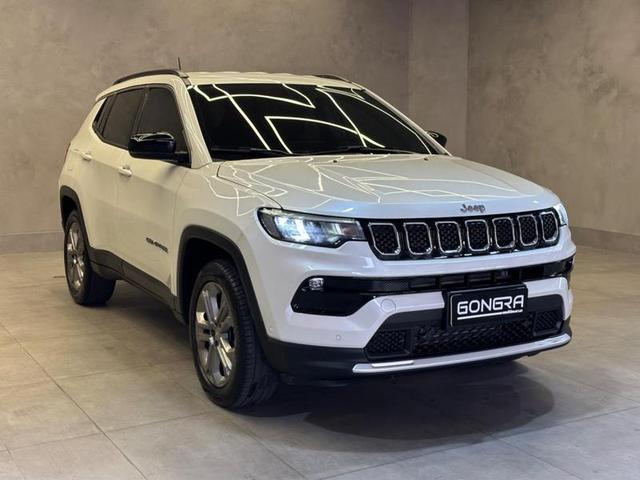 Foto do veículo JEEP COMPASS  LONG TF 2023 17.293 KM 146.900,00
