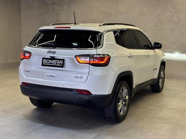 Foto do veículo JEEP COMPASS  LONG TF 2023 17.293 KM 146.900,00