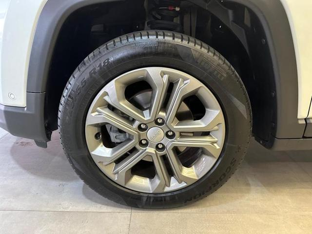 Foto do veículo JEEP COMPASS  LONG TF 2023 17.293 KM 146.900,00