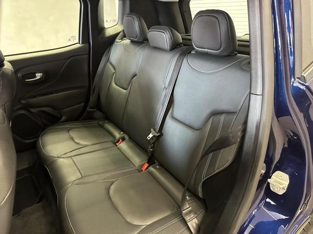Foto do veículo JEEP RENEGADE  LONGITUDE T270 1.3 TB 4X2 FLEX AUT 2024 10.700 KM 134.900,00