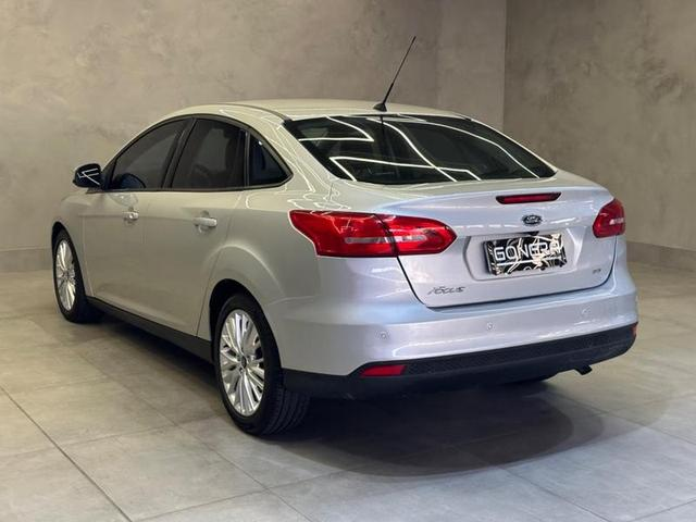Foto do veículo FORD FOCUS  2.0 SE 16V FLEX 4P POWERSHIFT 2017 62.869 KM 62.900,00