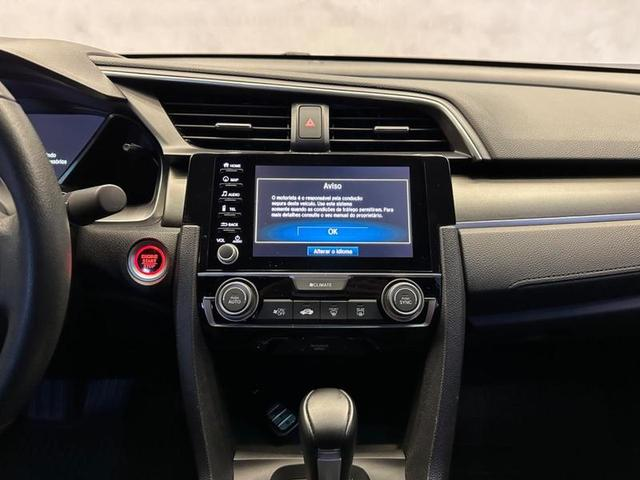 Foto do veículo HONDA CIVIC  SEDAN EXL 2.0 FLEX 16V 4P AUT 2021 30.376 KM 134.900,00