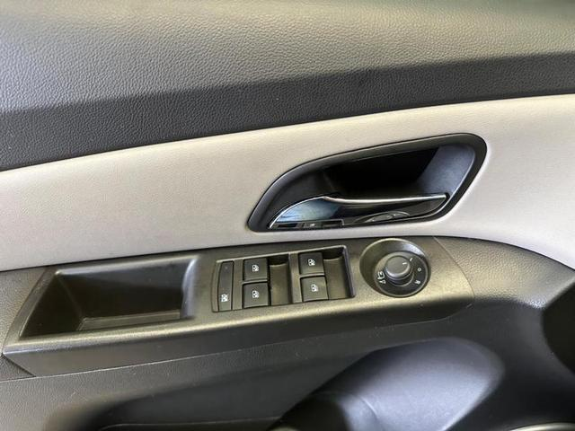 Foto do veículo CHEVROLET CRUZE CHEV  LTZ NB AT 2014 71.990 KM 69.900,00