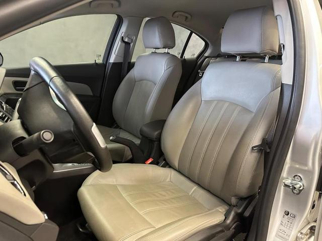Foto do veículo CHEVROLET CRUZE CHEV  LTZ NB AT 2014 71.990 KM 69.900,00