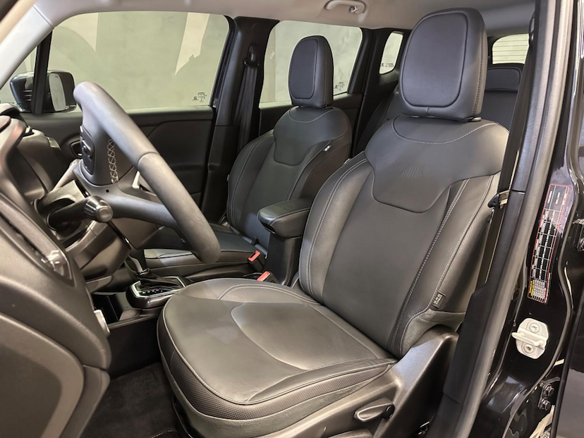 Foto do veículo JEEP RENEGADE  LONGITUDE T270 1.3 TB 4X2 FLEX AUT 2022 37.540 KM 109.900,00