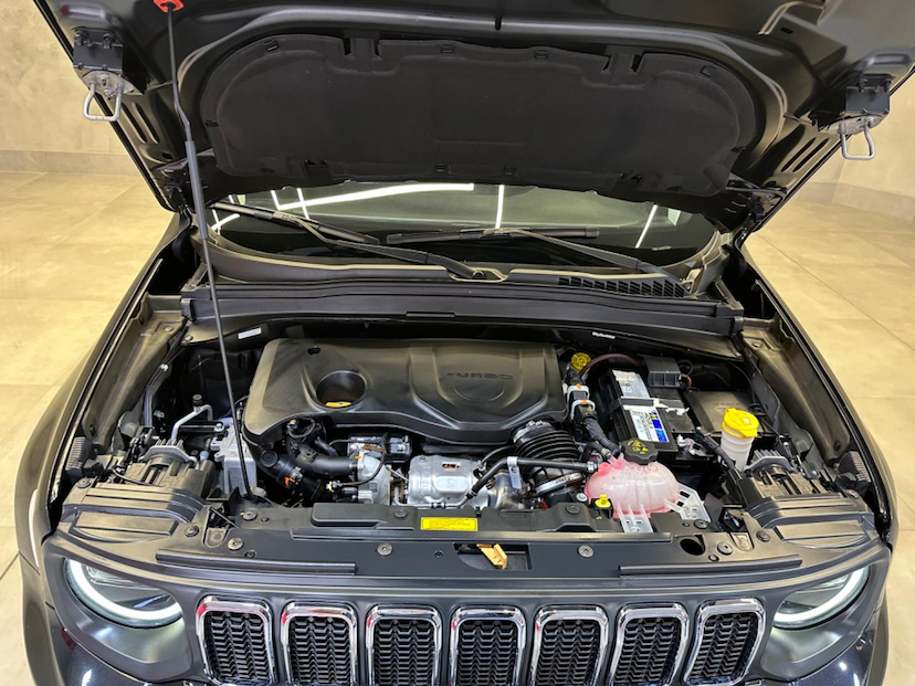 Foto do veículo JEEP RENEGADE  LONGITUDE T270 1.3 TB 4X2 FLEX AUT 2022 37.540 KM 109.900,00