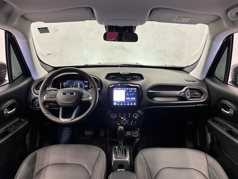 Foto do veículo JEEP RENEGADE  LONGITUDE T270 1.3 TB 4X2 FLEX AUT 2022 37.540 KM 109.900,00