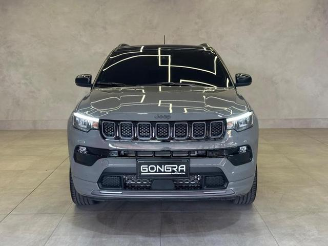 Foto do veículo JEEP COMPASS  SERIE S TF 2023 13.734 KM 179.900,00