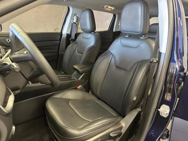 Foto do veículo JEEP COMPASS  LONG TF 2022 42.202 KM 131.900,00