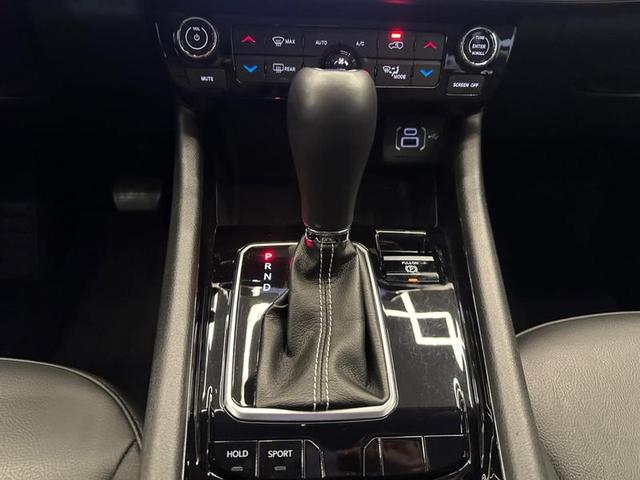 Foto do veículo JEEP COMPASS  LONG TF 2022 42.202 KM 131.900,00