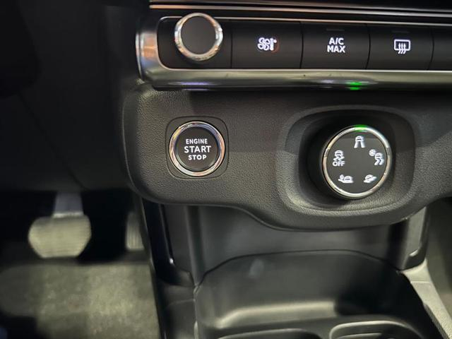 Foto do veículo CITROËN C4 CACTUS  SHINE T 2024 5.263 KM 117.900,00
