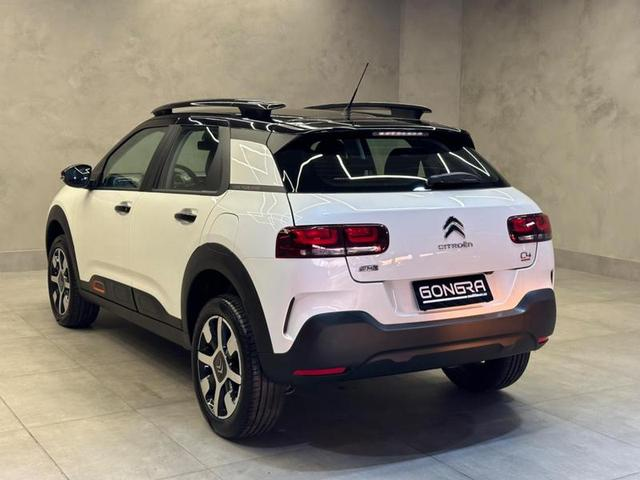 Foto do veículo CITROËN C4 CACTUS  SHINE T 2024 5.263 KM 117.900,00
