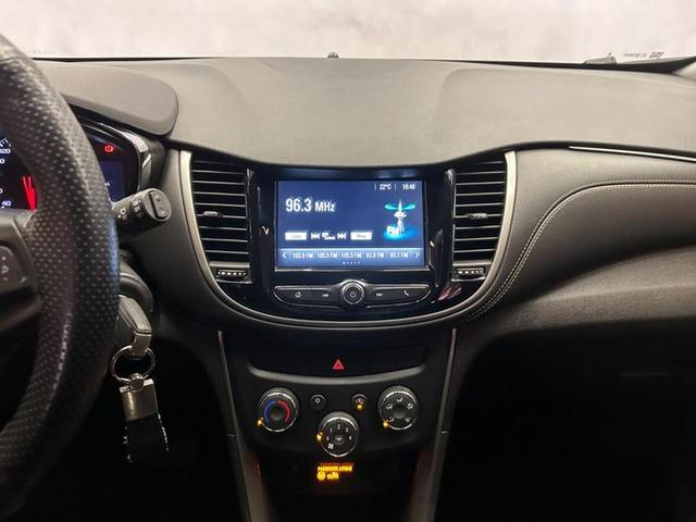 Foto do veículo CHEVROLET TRACKER  LT 1.4 TURBO 16V FLEX 4X2 AUT. 2018 84.975 KM 81.900,00
