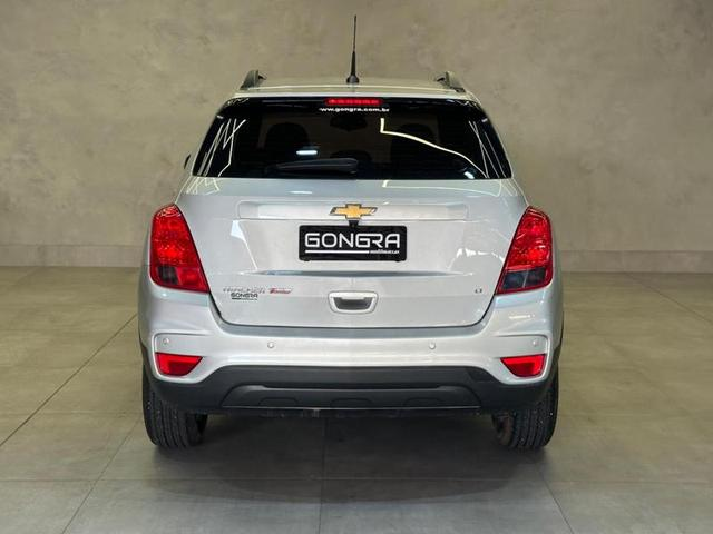Foto do veículo CHEVROLET TRACKER  LT 1.4 TURBO 16V FLEX 4X2 AUT. 2018 84.975 KM 81.900,00