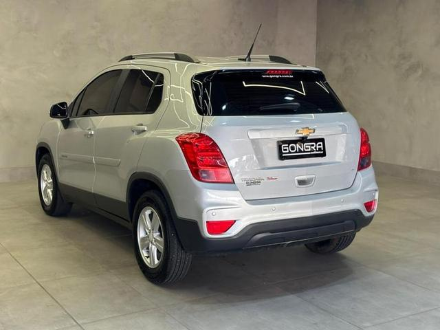 Foto do veículo CHEVROLET TRACKER  LT 1.4 TURBO 16V FLEX 4X2 AUT. 2018 84.975 KM 81.900,00
