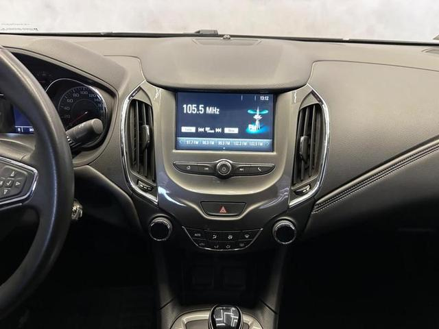 Foto do veículo CHEVROLET CRUZE  1.4 TURBO LT 16V FLEX 4P AUT 2019 31.685 KM 94.900,00