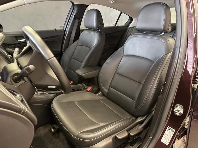 Foto do veículo CHEVROLET CRUZE  1.4 TURBO LT 16V FLEX 4P AUT 2019 31.685 KM 94.900,00