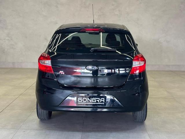 Foto do veículo FORD KA  1.0 SE 12V FLEX 4P MANUAL 2017 103.495 KM 43.900,00