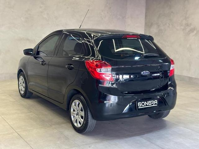 Foto do veículo FORD KA  1.0 SE 12V FLEX 4P MANUAL 2017 103.495 KM 43.900,00