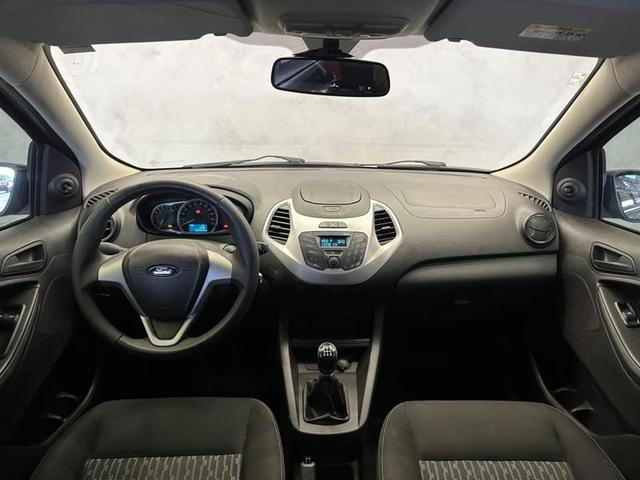 Foto do veículo FORD KA  1.0 SE 12V FLEX 4P MANUAL 2017 103.495 KM 43.900,00