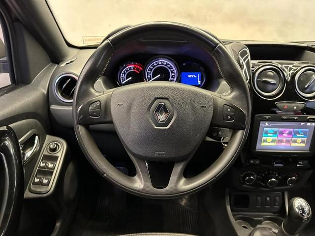 Foto do veículo RENAULT DUSTER OROCH  DYNA. 1.6 HI-FLEX 16V MEC 2016 55.546 KM 74.900,00