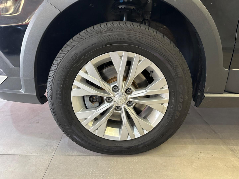 Foto do veículo VOLKSWAGEN CROSSFOX  1.6 16V 2018 123.674 KM 59.900,00