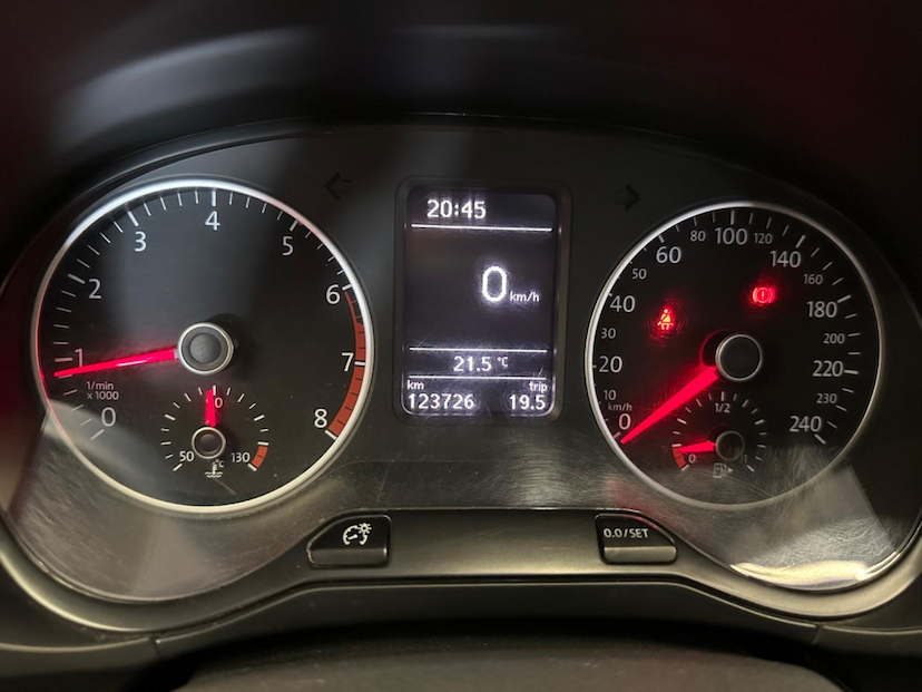 Foto do veículo VOLKSWAGEN CROSSFOX  1.6 16V 2018 123.674 KM 59.900,00
