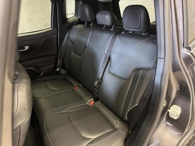 Foto do veículo JEEP RENEGADE  LONGITUDE T270 1.3 TB 4X2 FLEX AUT 2023 36.913 KM 114.900,00