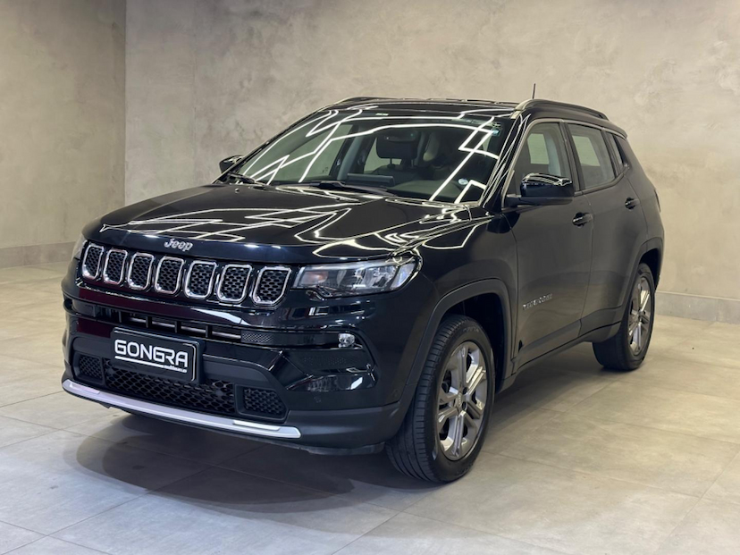 Foto do veículo JEEP COMPASS  LONG TF 2023 24.673 KM 145.900,00