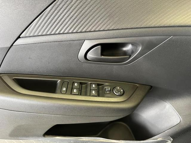 Foto do veículo PEUGEOT 208  LIKE MT 2023 75 KM 69.900,00