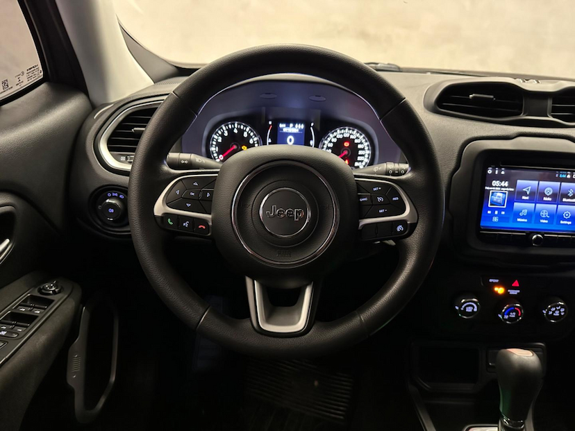 Foto do veículo JEEP RENEGADE  SPORT 1.8 4X2 FLEX 16V AUT. 2019 59.254 KM 78.900,00