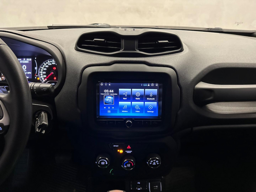 Foto do veículo JEEP RENEGADE  SPORT 1.8 4X2 FLEX 16V AUT. 2019 59.254 KM 78.900,00