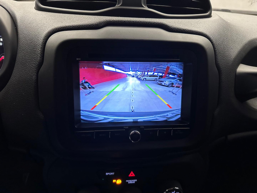 Foto do veículo JEEP RENEGADE  SPORT 1.8 4X2 FLEX 16V AUT. 2019 59.254 KM 78.900,00