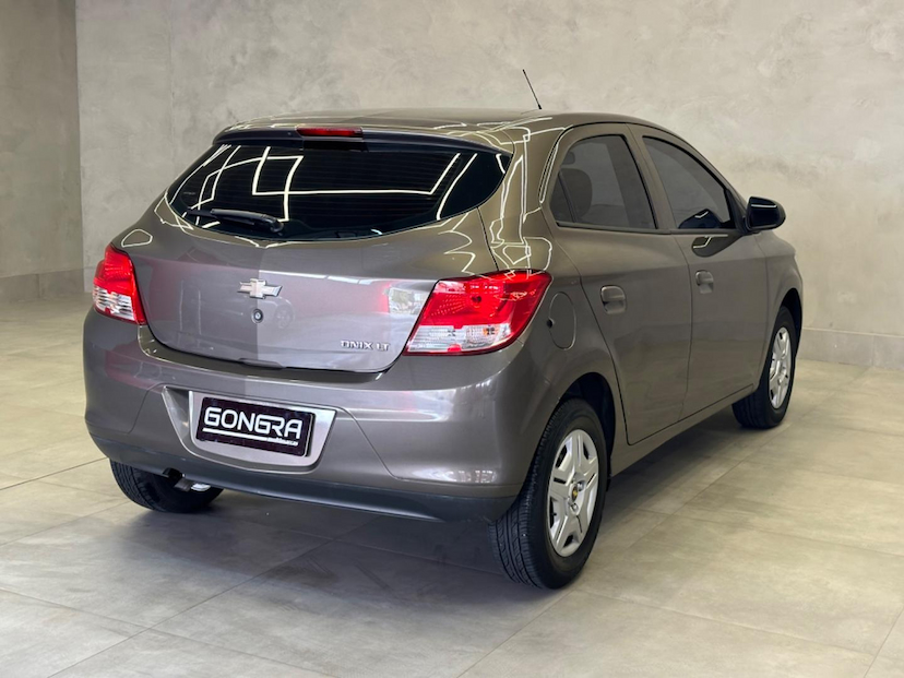 Foto do veículo CHEVROLET ONIX  1.0MT LT 2014 119.413 KM 42.900,00