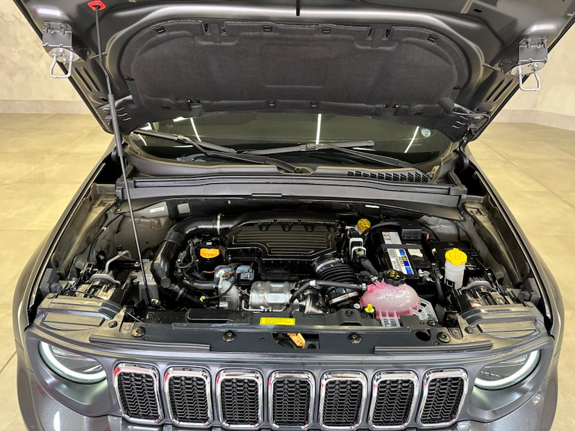 Foto do veículo JEEP RENEGADE  LONGITUDE T270 1.3 TB 4X2 FLEX AUT 2024 24.542 KM 121.900,00