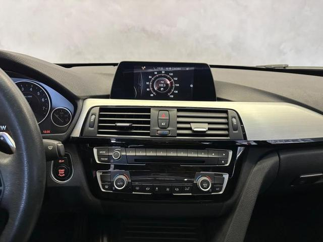 Foto do veículo BMW 320I  ACTIVE FLEX 2017 81.575 KM 125.900,00