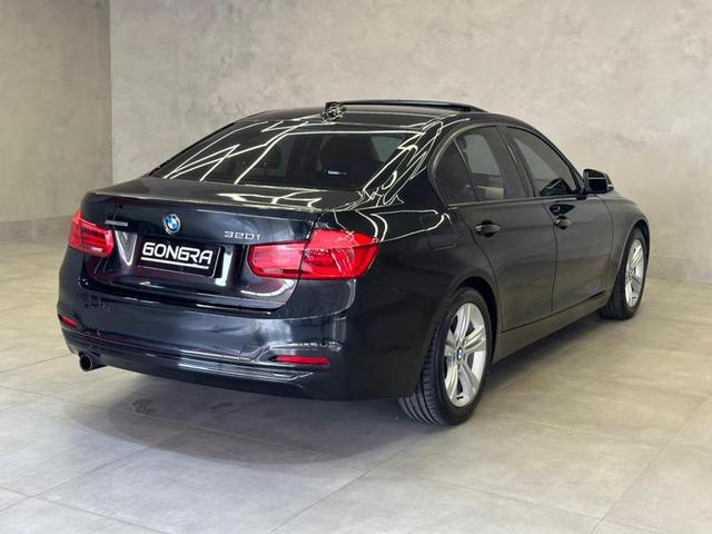 Foto do veículo BMW 320I  ACTIVE FLEX 2017 81.575 KM 125.900,00