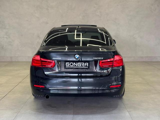 Foto do veículo BMW 320I  ACTIVE FLEX 2017 81.575 KM 125.900,00