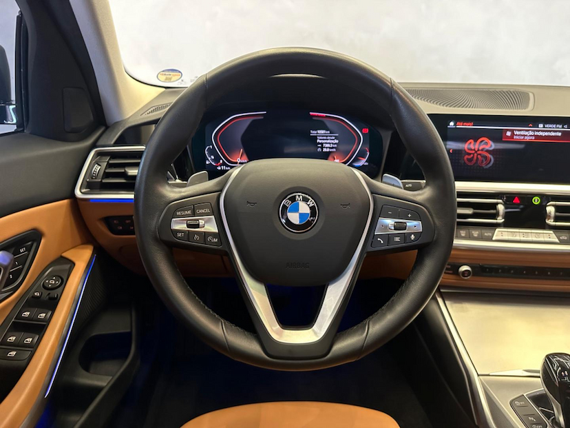 Foto do veículo BMW 320I 320 SPORT GP 184 CV 2022 10.579 KM 248.900,00