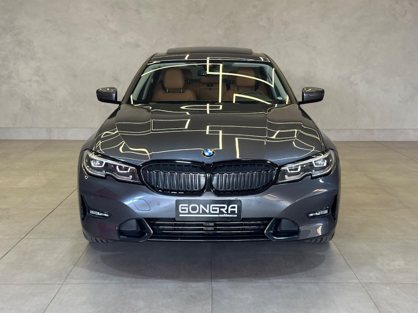 Foto do veículo BMW 320I 320 SPORT GP 184 CV 2022 10.579 KM 248.900,00