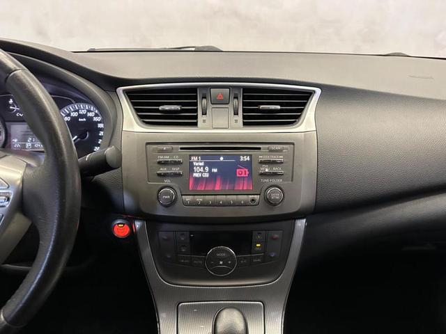 Foto do veículo NISSAN SENTRA NISSAN  20SV CVT 2014 104.097 KM 52.900,00