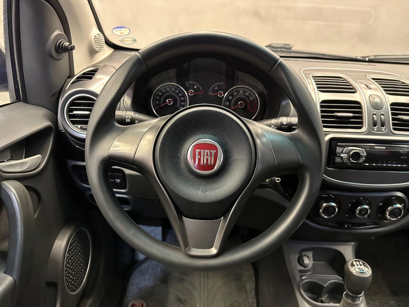 Foto do veículo FIAT PALIO FIAT  ATTRACT 1.0 2017 68.245 KM 44.900,00