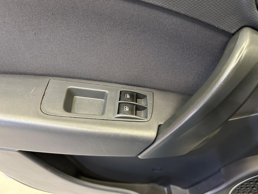 Foto do veículo FIAT PALIO FIAT  ATTRACT 1.0 2017 68.245 KM 44.900,00