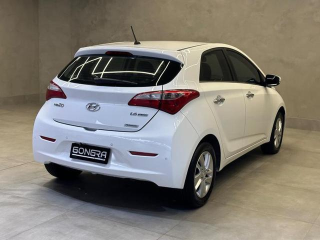 Foto do veículo HYUNDAI HB20  1.6 A PREMIUM 2015 84.000 KM 55.900,00