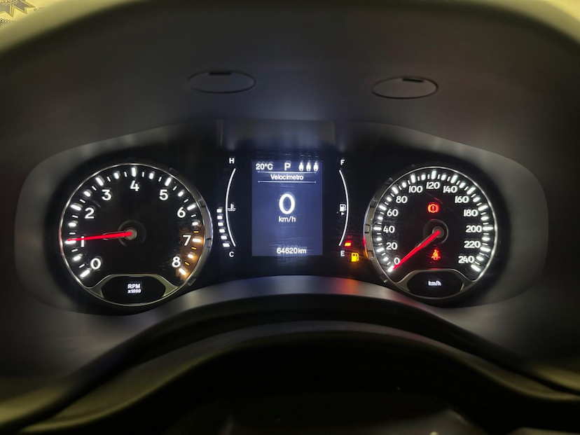 Foto do veículo JEEP RENEGADE  1.8 16V FLEX LONGITUDE 4P AUTOMATICO 2018 64.619 KM 79.900,00
