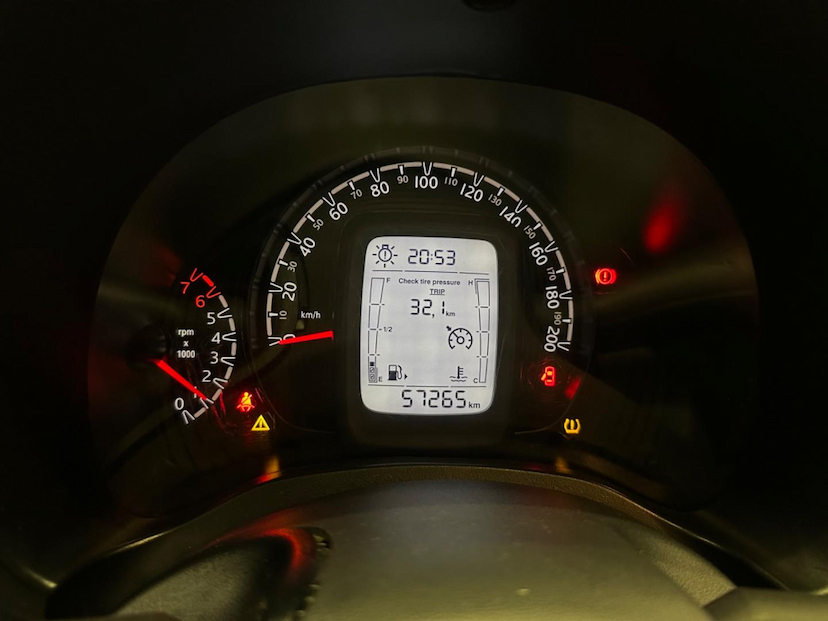 Foto do veículo FIAT MOBI  LIKE 2023 57.238 KM 51.900,00