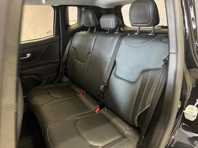 Foto do veículo JEEP RENEGADE  LONGITUDE T270 1.3 TB 4X2 FLEX AUT 2023 25.548 KM 116.900,00